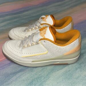Nike Air Jordan 2 Retro Low Melon Tint Mens Size 9 Off-White Orange Cream